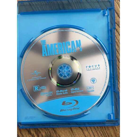 The American 2010 Blu-Ray + Digital Copy Thriller George Clooney Film Pre-Owned - Picture 2 of 3